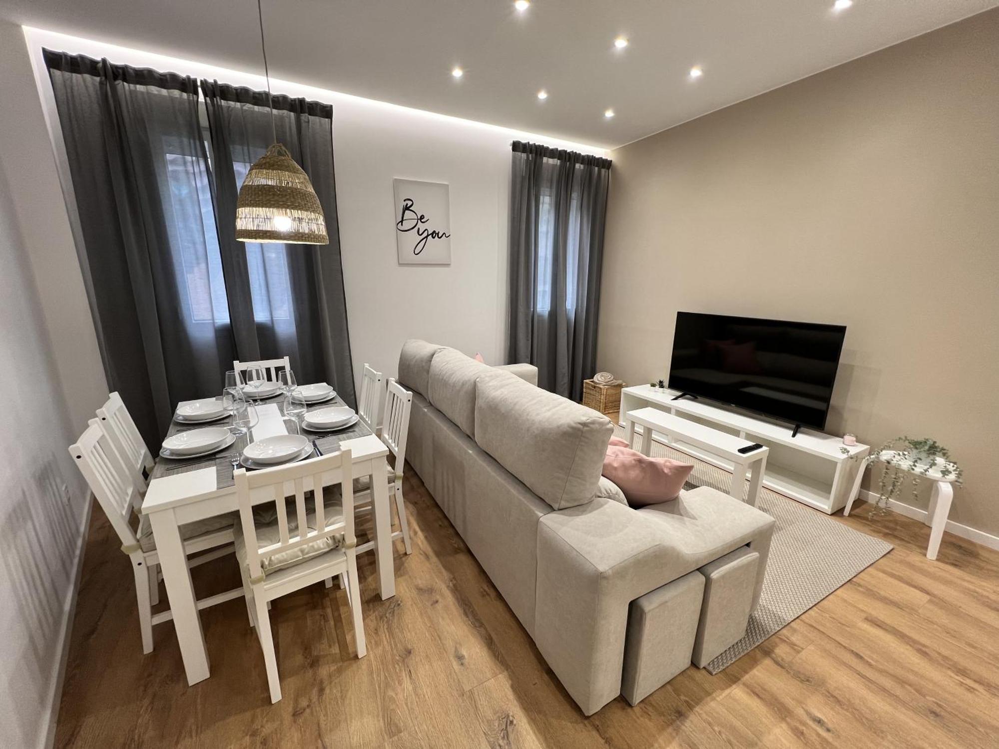 Apartamenticos Plaza Las Armas III Zaragoza Dış mekan fotoğraf