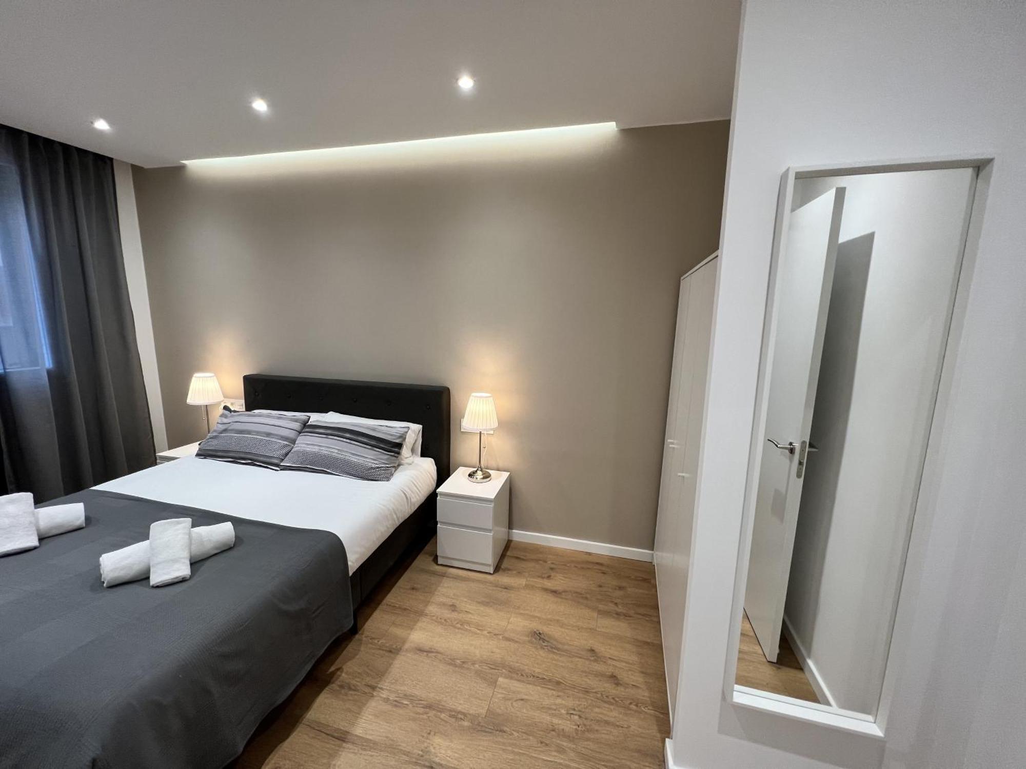 Apartamenticos Plaza Las Armas III Zaragoza Dış mekan fotoğraf