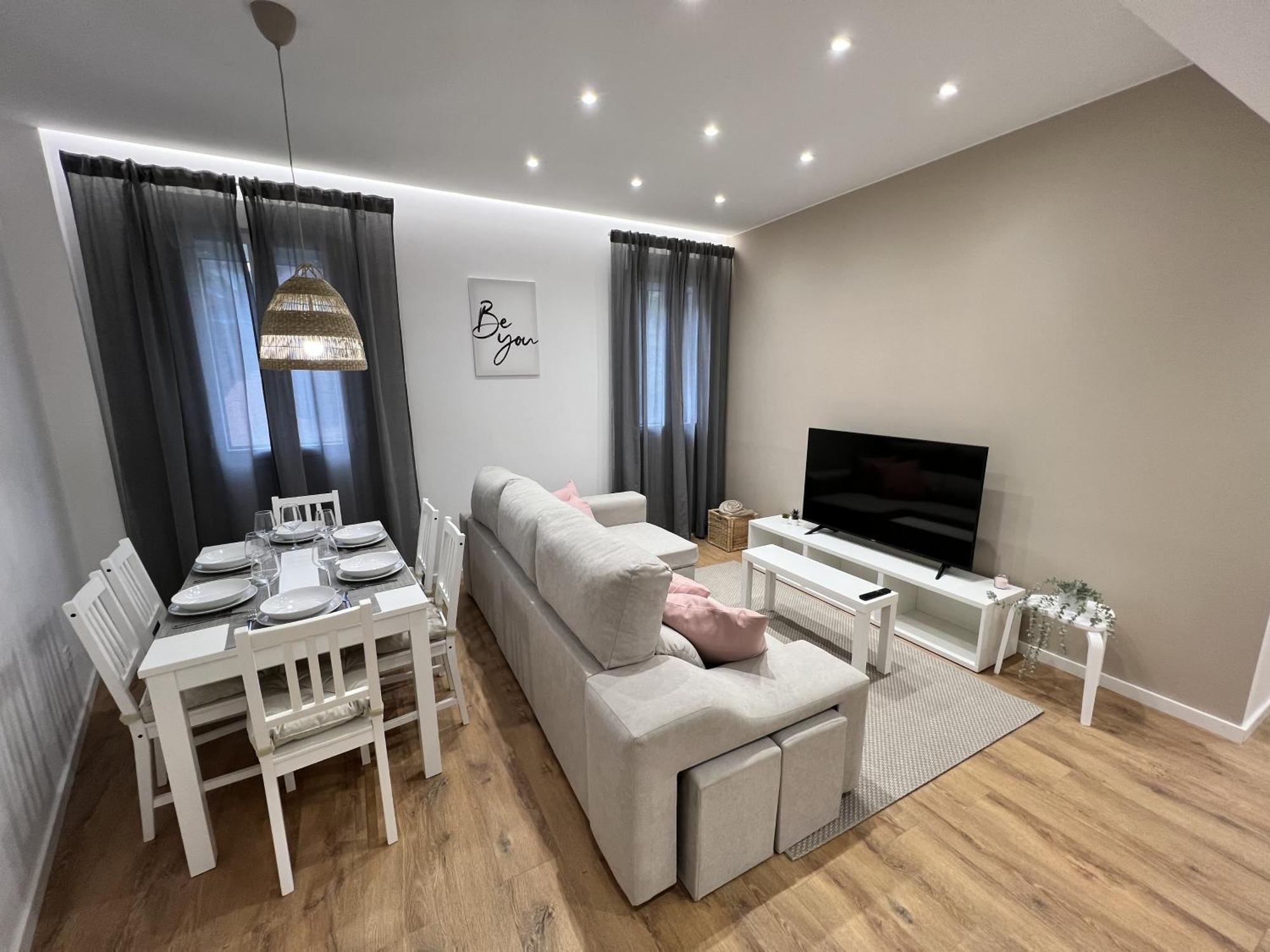 Apartamenticos Plaza Las Armas III Zaragoza Dış mekan fotoğraf