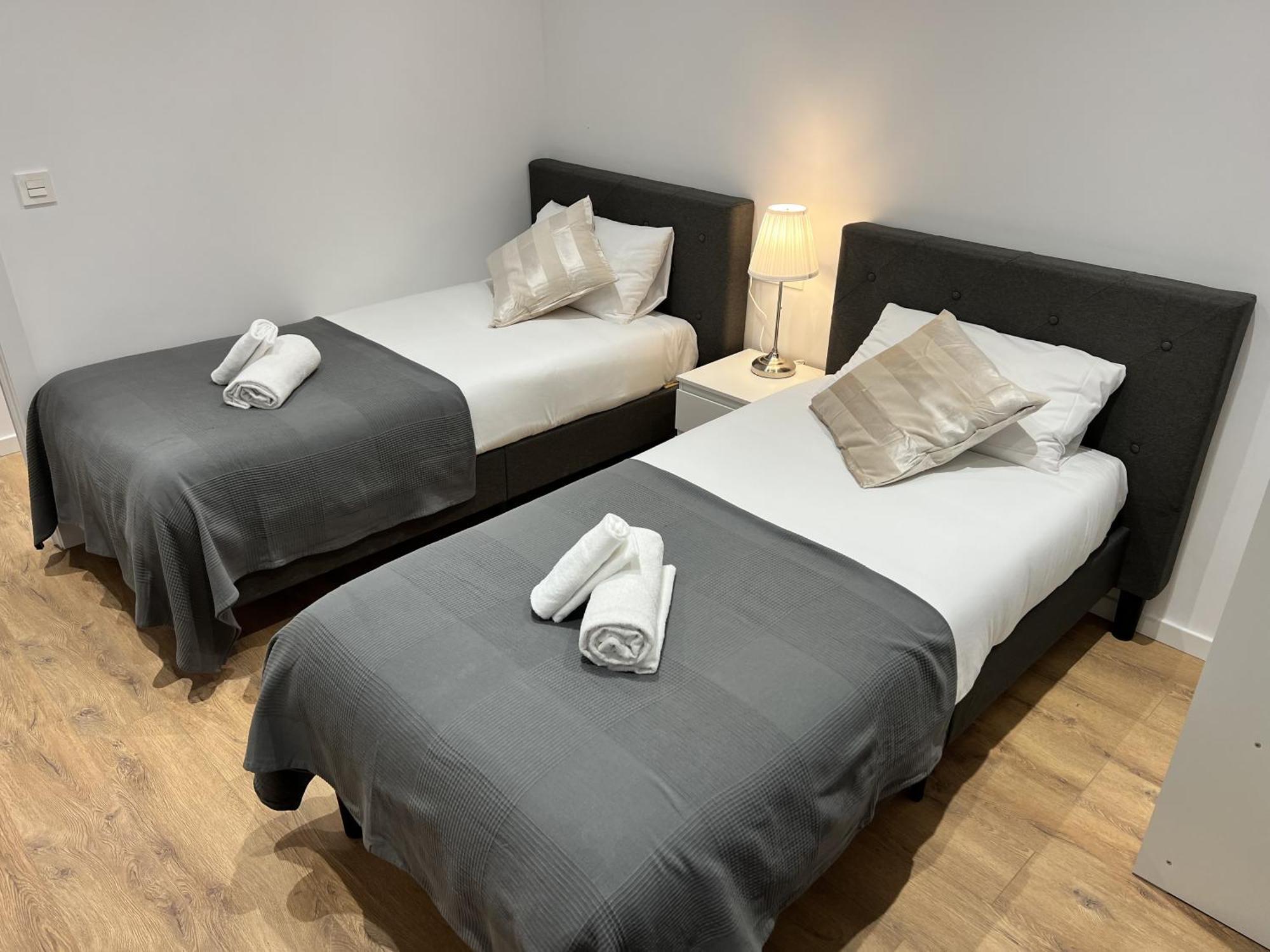 Apartamenticos Plaza Las Armas III Zaragoza Dış mekan fotoğraf